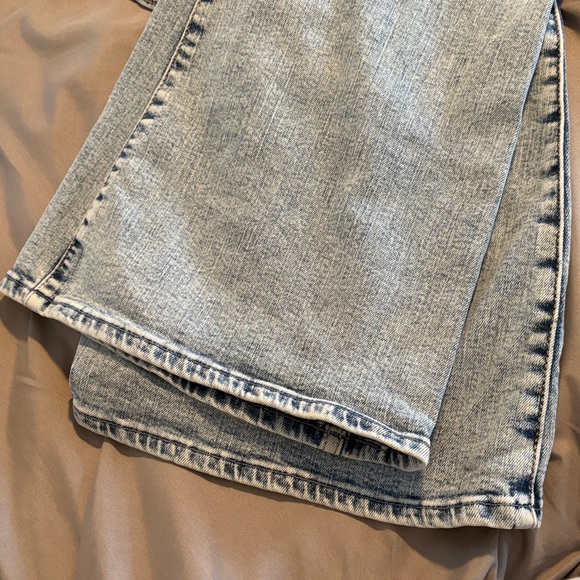 Abercrombie & Fitch size 30 / 10 Light Blue Wide Leg Jeans the flare ultra high - Picture 7 of 7